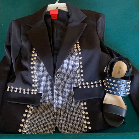 Jacket and shoes - Picture 5 of 5